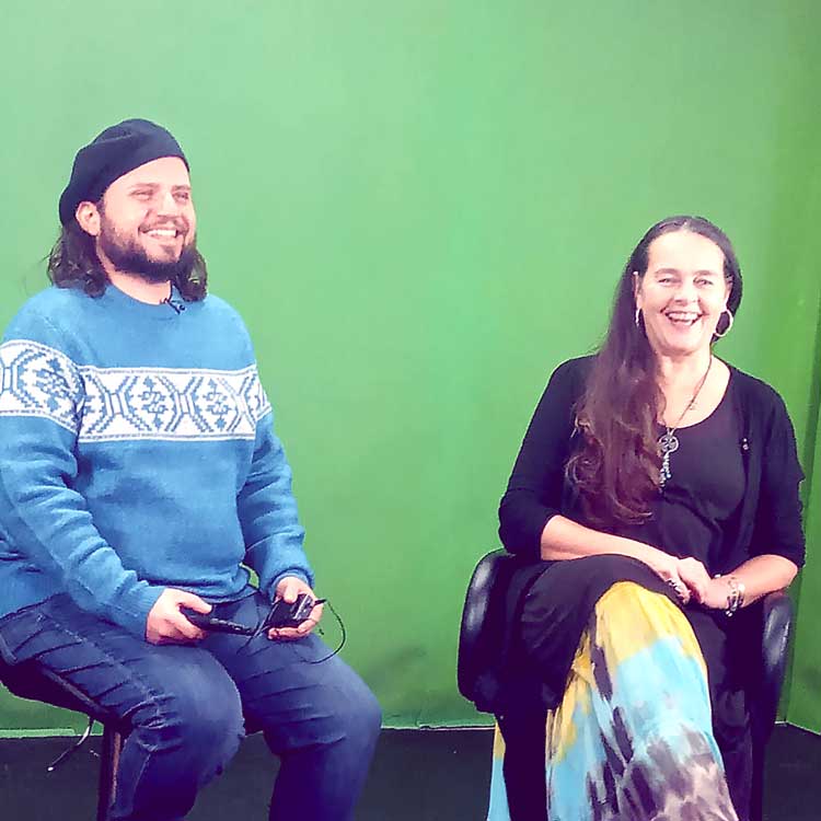 Phaedon-vikki-green-screen